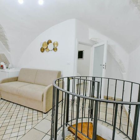 Antigone Apartment Ostuni Bagian luar foto