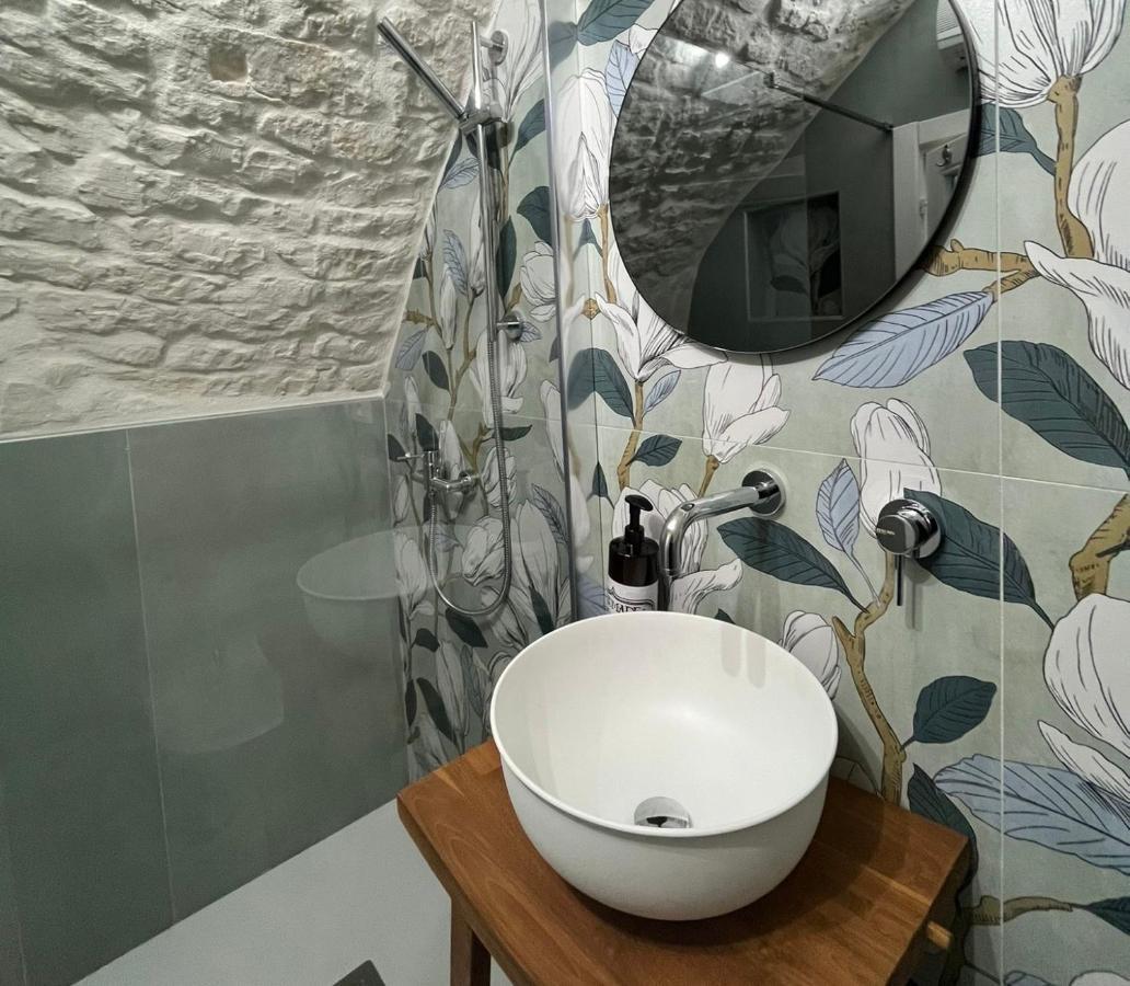 Grotta Antigone - 3Min Dal Centro Storico Apartment Ostuni Bagian luar foto