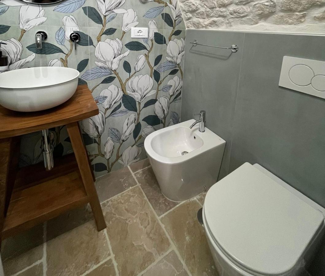 Grotta Antigone - 3Min Dal Centro Storico Apartment Ostuni Bagian luar foto